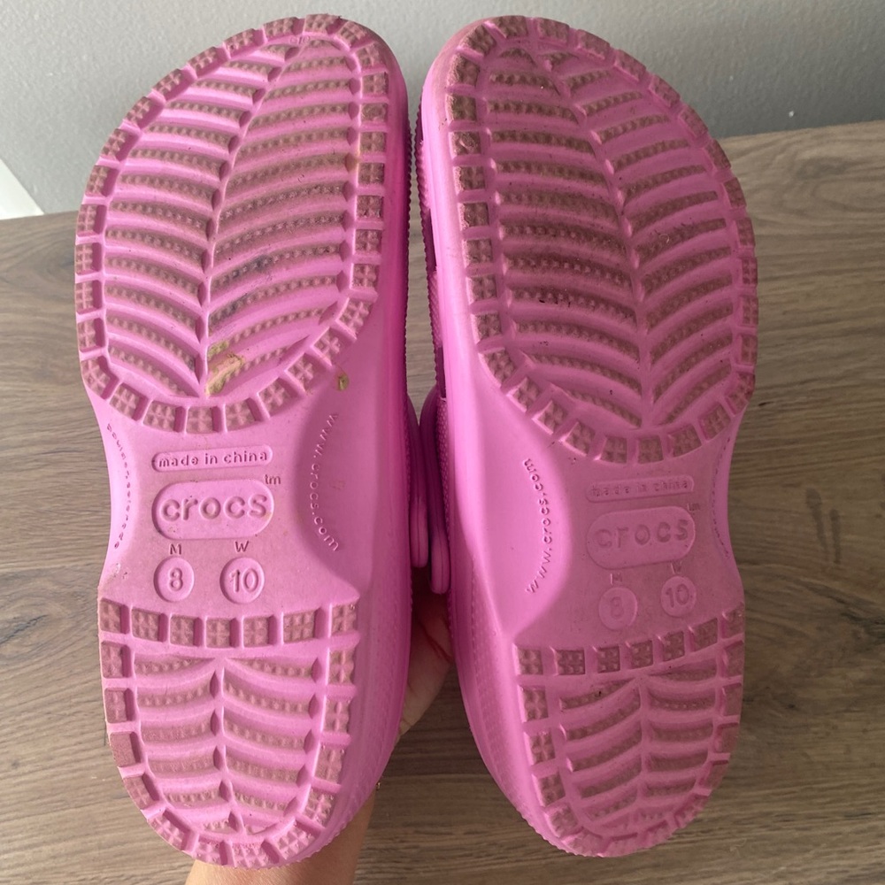 Pink Crocs - Picture 4 of 4